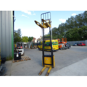 YALE MS12AC STACKER